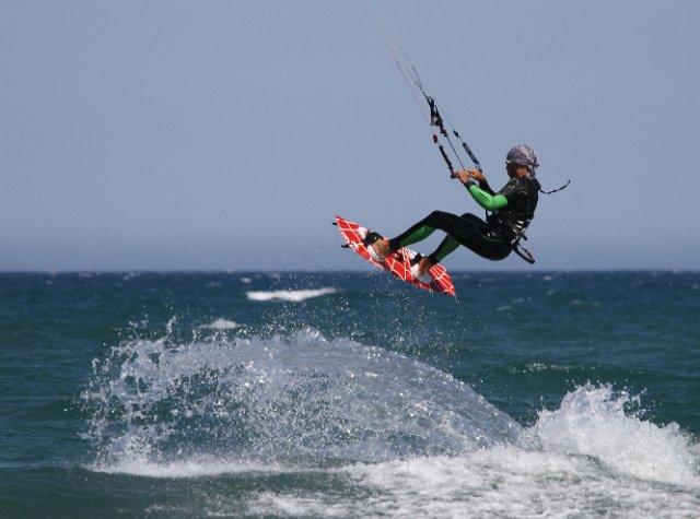 297 Kite surfers.JPG